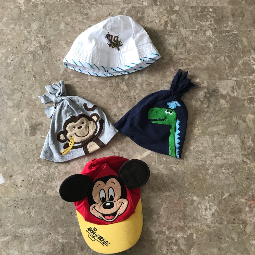 Baby boys hats bundle